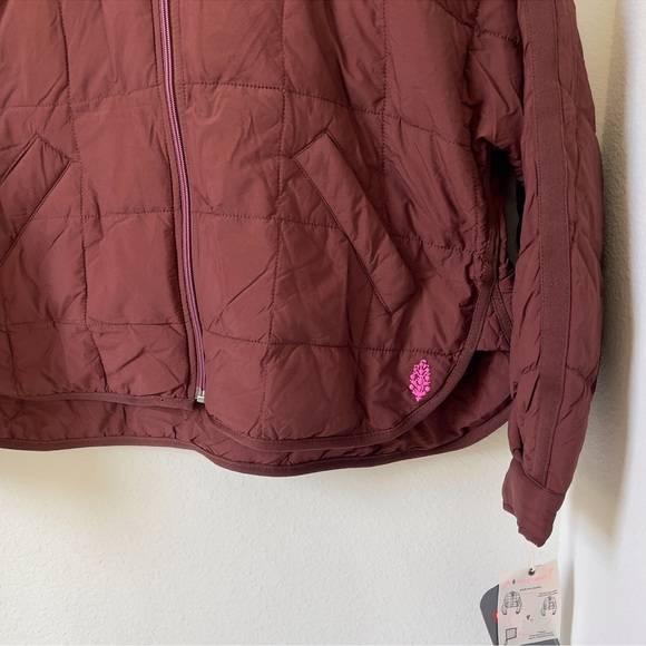 NWT Free People Pippa Packable Puffer Jacket in Bitter Chocolate Brown - Picture 6 of 8